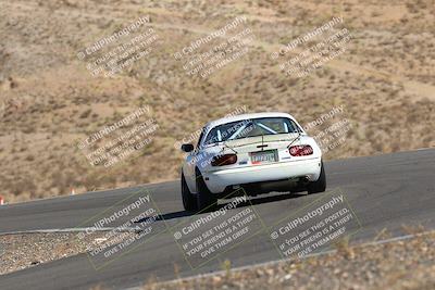 media/Oct-01-2022-Team Topak Racing (Sat) [[f860fb51be]]/2-Inter Low 2/session 1 turn 3/
